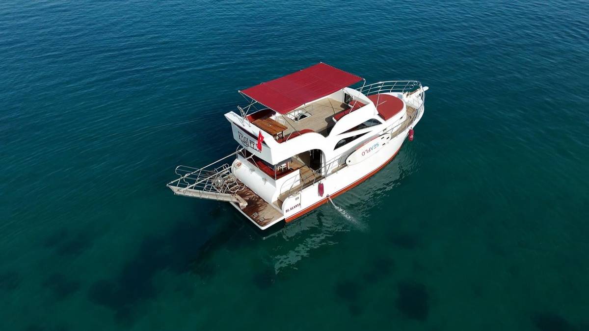 Özel lüks Yat Kiralama 13 mt Uzunluk -Luxury Private Yacht Hire 13 mt Longer